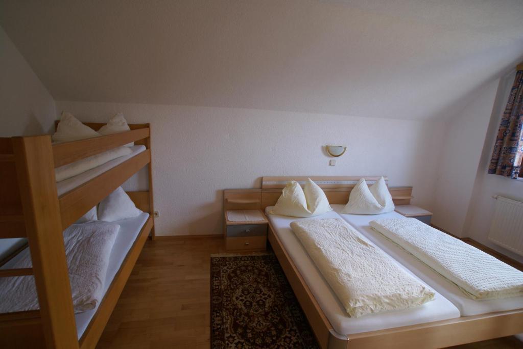 Appartement Zur Post Ferlach Pokoj fotografie